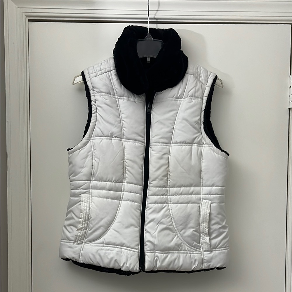Reversible Women's White/Black Faux Fur Quilted Vest